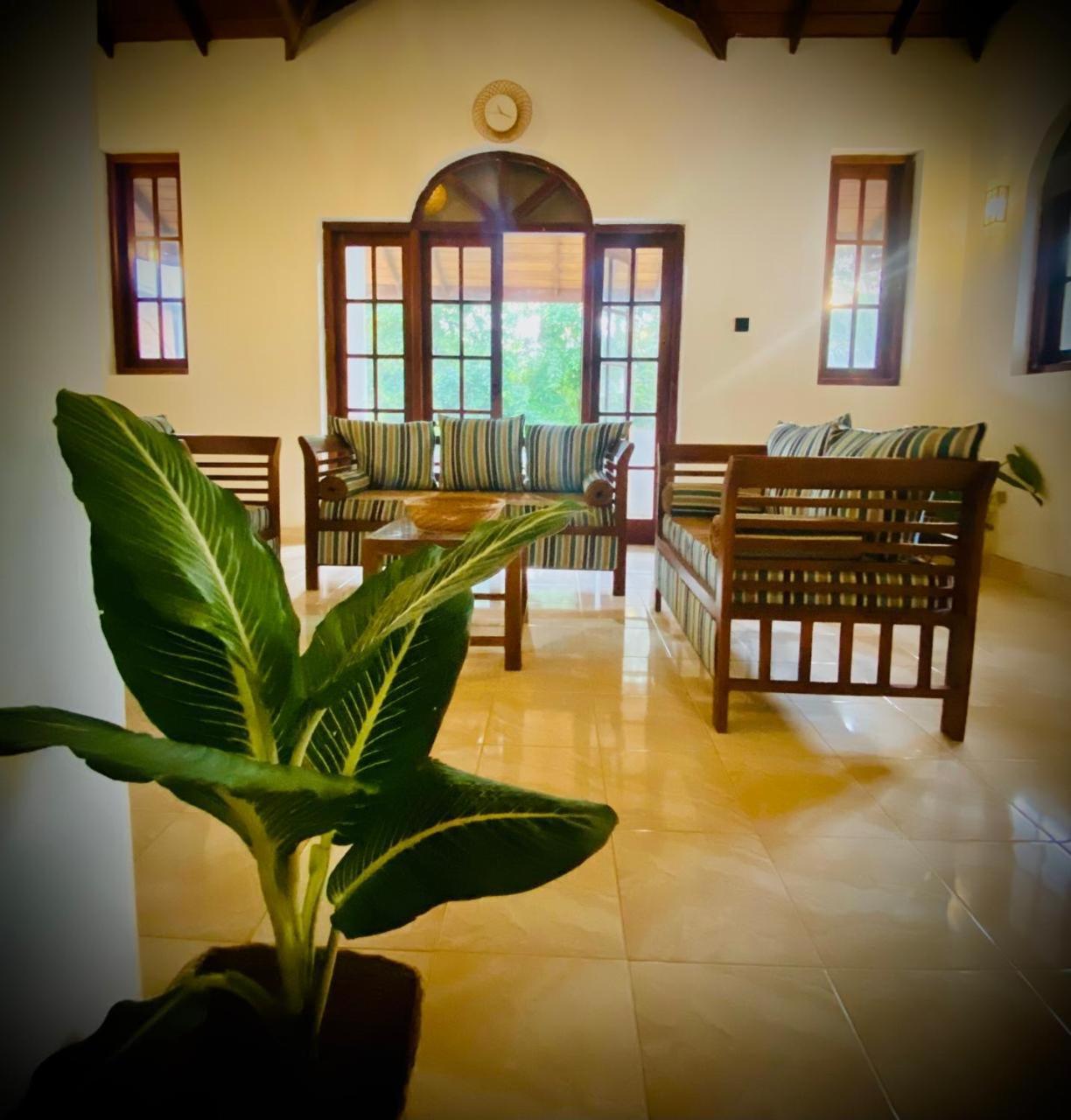 Kingcity Resort Anuradhapura Εξωτερικό φωτογραφία