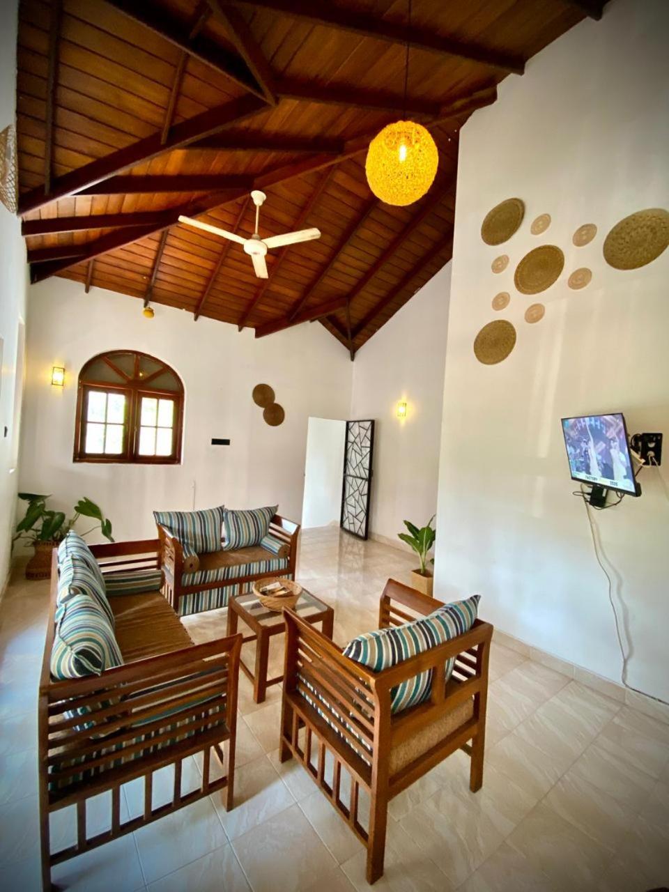 Kingcity Resort Anuradhapura Εξωτερικό φωτογραφία